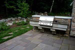 Outdoor grill