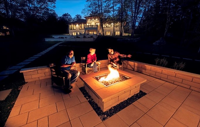 Fire feature with paver patio